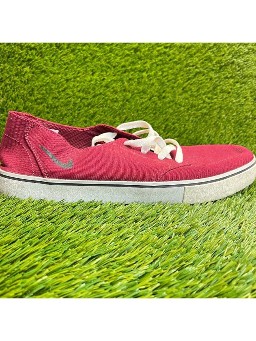 Nike Braata LR Low Mens Size 12 Red White Athletic Skateboard Shoes Sneakers